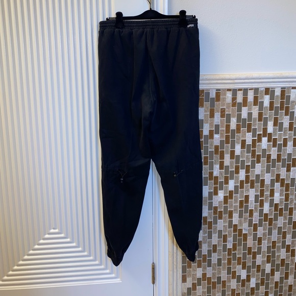 Authentic Men’s U.P.W.W. Sweatpants - Picture 2 of 5